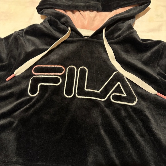 FILA Girls' short plush fabric hooded sports style - Picture 3 of 8